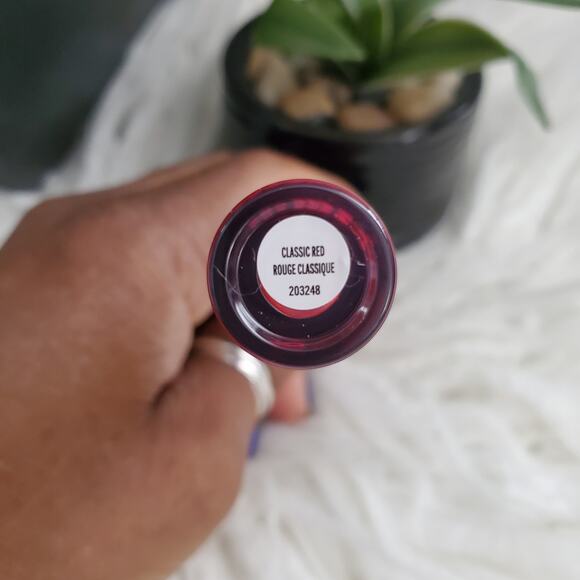 Mary Kay Classic Red Matte Liquid Lipstick - Picture 6 of 6